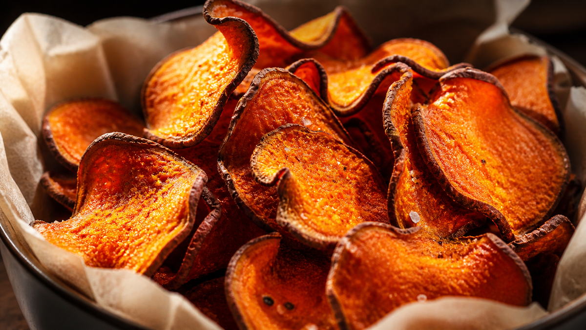 Lolita Sweet Potato Crisps 90g Large Bag